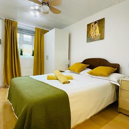 Cosy Flat Close To East Finchley Station Londra Esterno foto