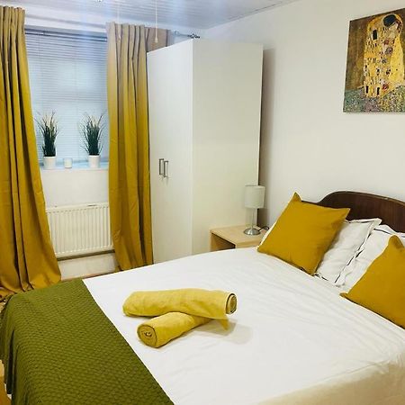 Cosy Flat Close To East Finchley Station Londra Esterno foto